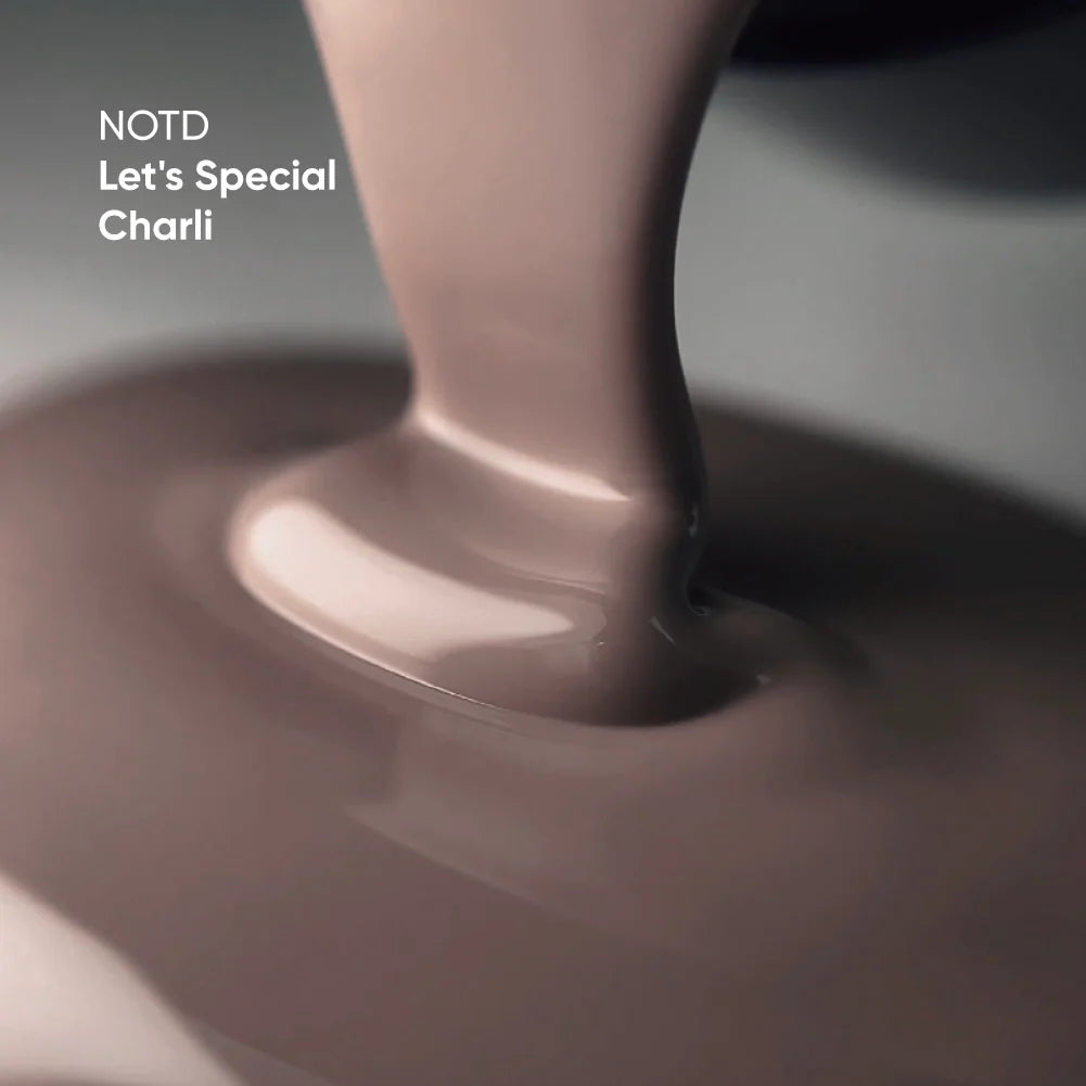 NAILSOFTHEDAY Let's Special Charli: koude chocoladekleurige gelnagellak die een