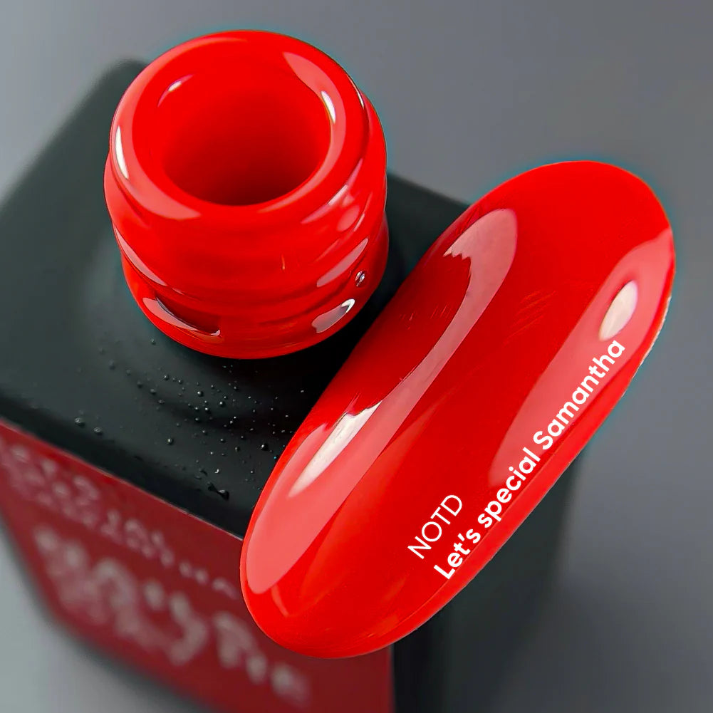 NAILSOFTHEDAY Let's Special Samantha — rode semi-permanente nagellak die een laa