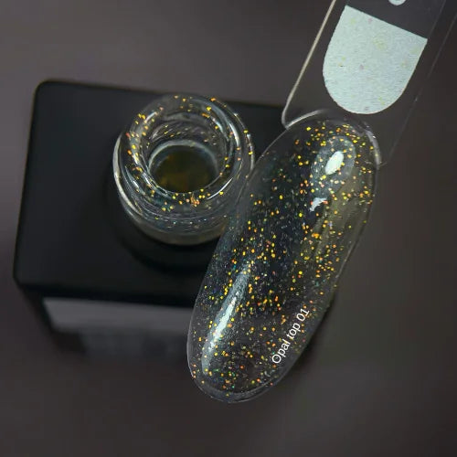 NAILSOFTHENIGHT Opal top 01 — top coat with opal glitters on a transparent base,